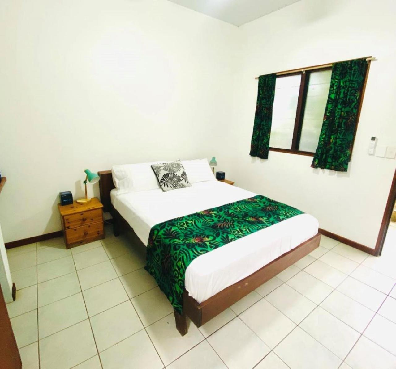 Travellers Motel Vanuatu Port Vila Exterior photo
